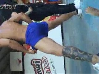 Gostoso dan&ccedil;ando funk